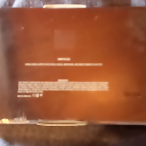 Makeup - Picture 4 of 5